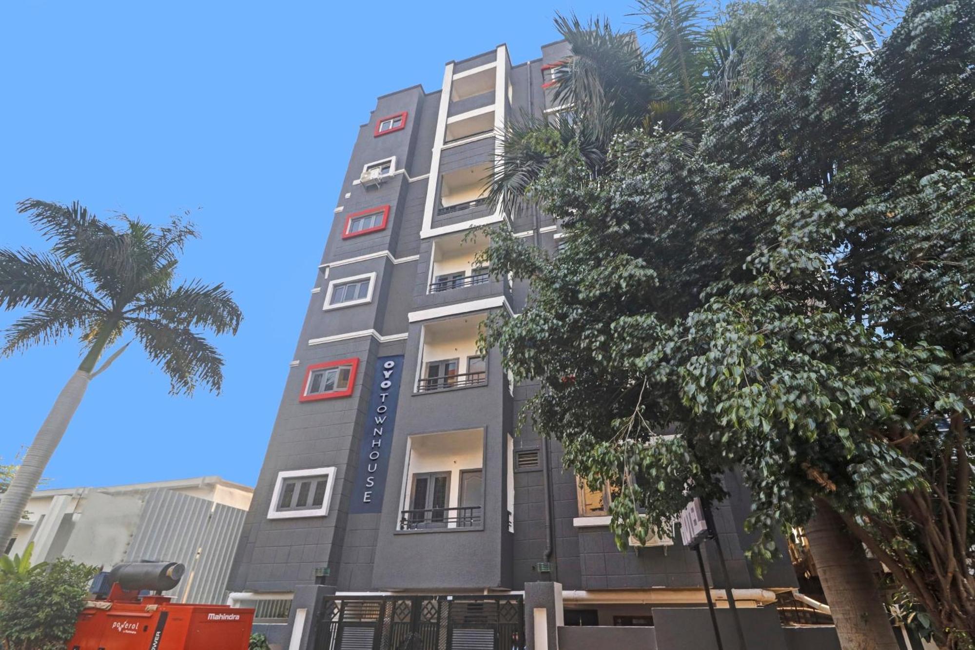 Townhouse De Alphabet Hotel Gachibowli Εξωτερικό φωτογραφία