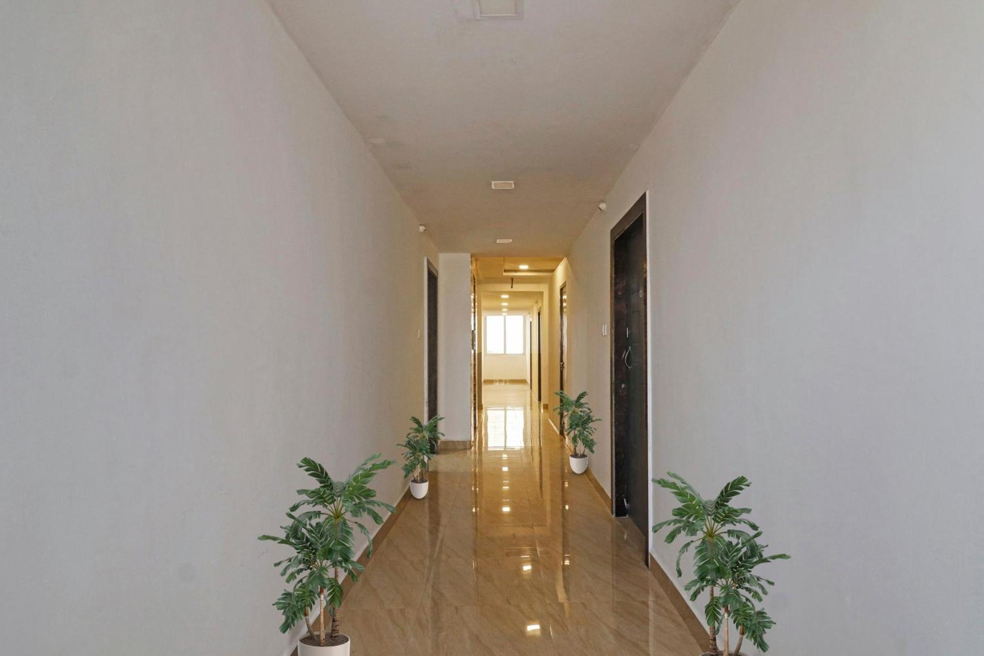 Townhouse De Alphabet Hotel Gachibowli Εξωτερικό φωτογραφία